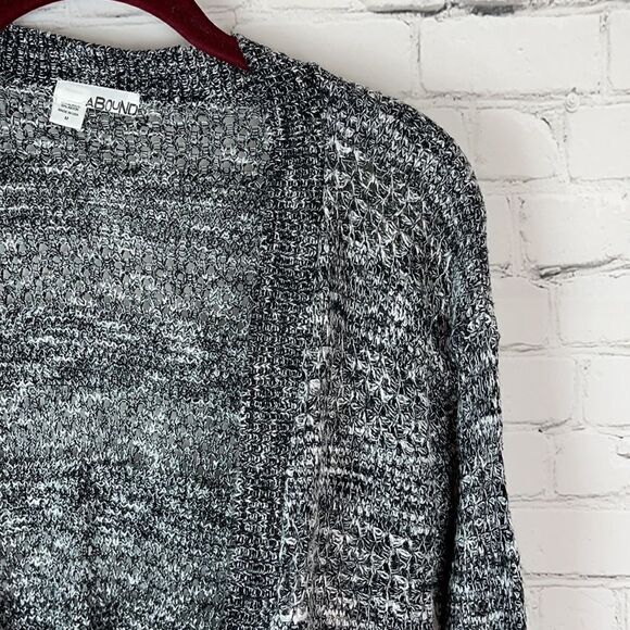 Abound Cardigan   - Picture 3 of 4